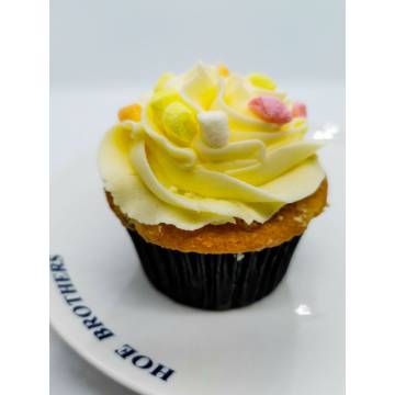 Vanilla Cupcake (Vanilla Frosting)